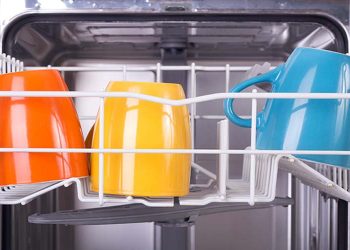 9 Signs You (Probably) Need a New Dishwasher