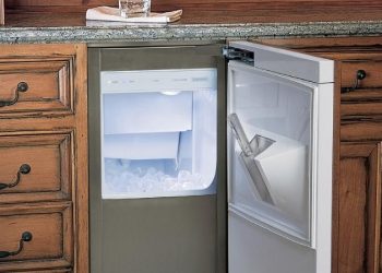 The Best Undercounter Ice Makers in 2022, Reviewed