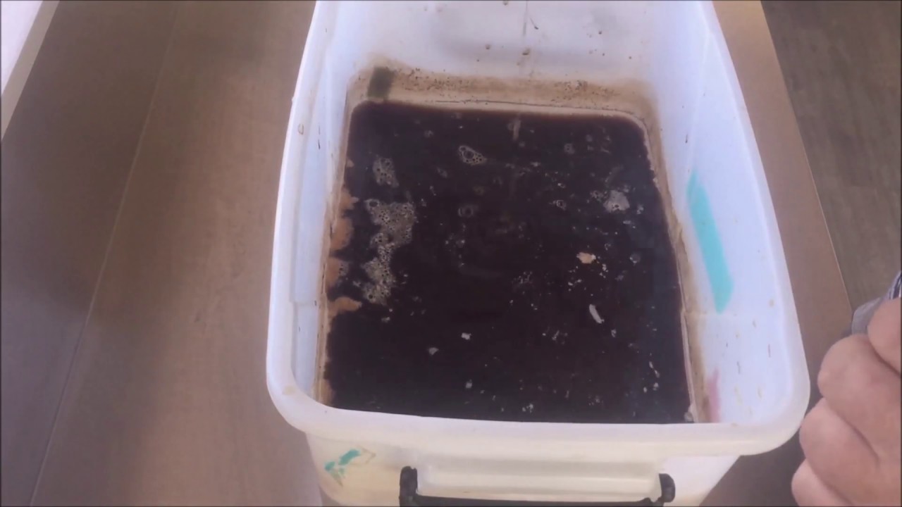 Does Vinegar really clean cast iron cookware ??? lets see