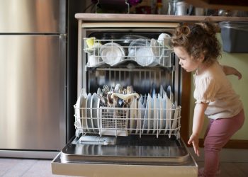 Why you should stop pre-rinsing your dishes today – AHAM Consumer Blog